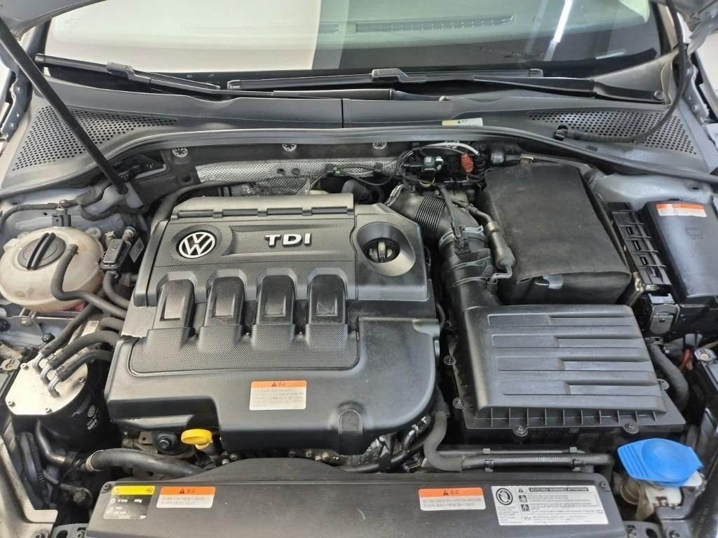 Volkswagen Golf - Vista 5
