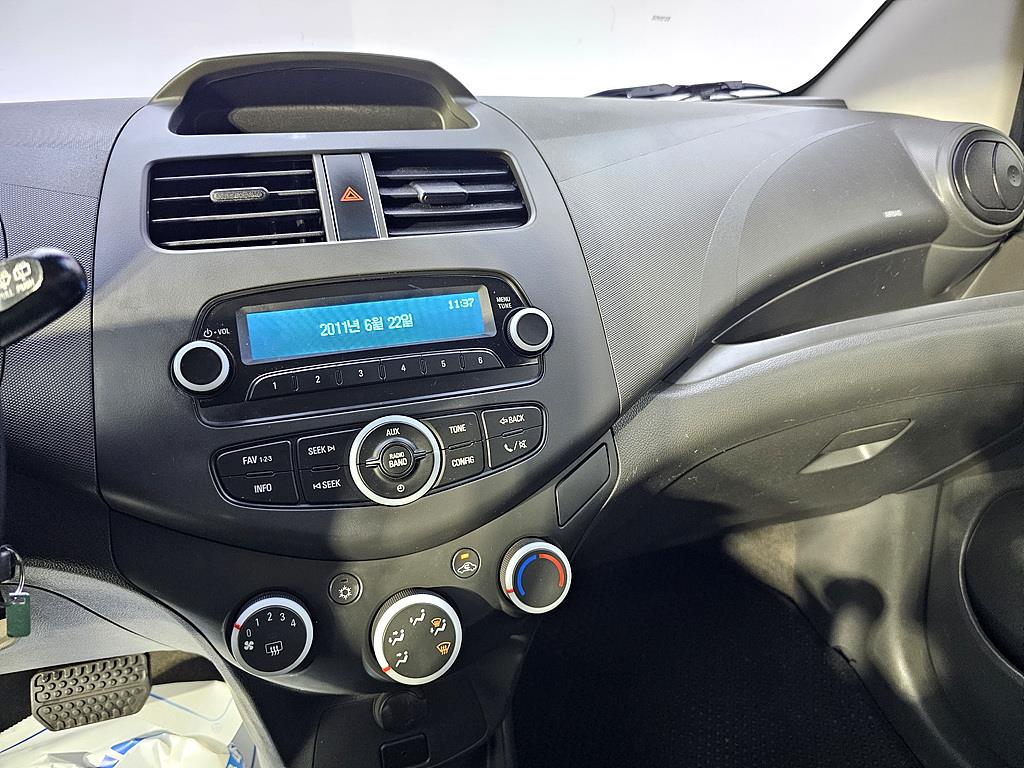 Chevrolet Spark 2014 Negro - Importación desde Corea - HF Imports Iquique - Foto 17