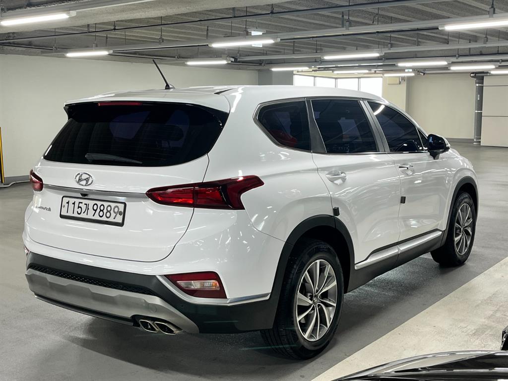 HYUNDAI Santa Fe - Vista 5
