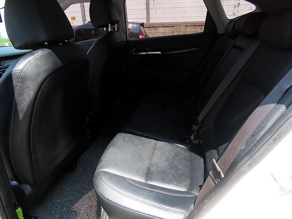 KIA Seltos - Vista 6