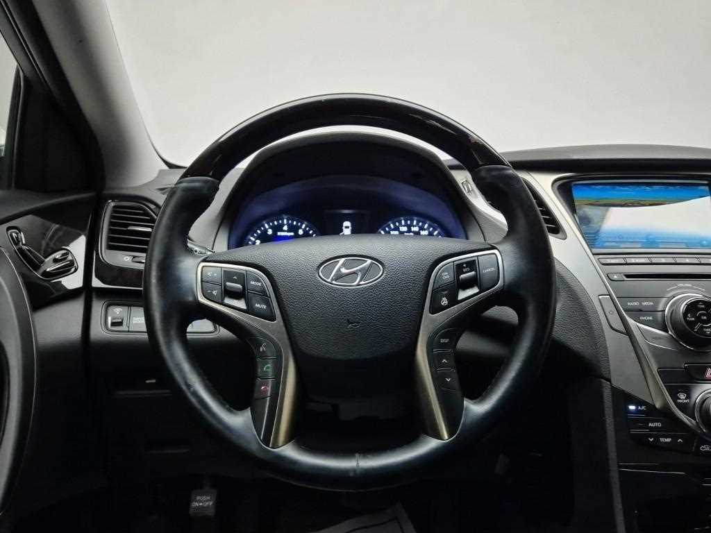 HYUNDAI Grandeur - Vista 9