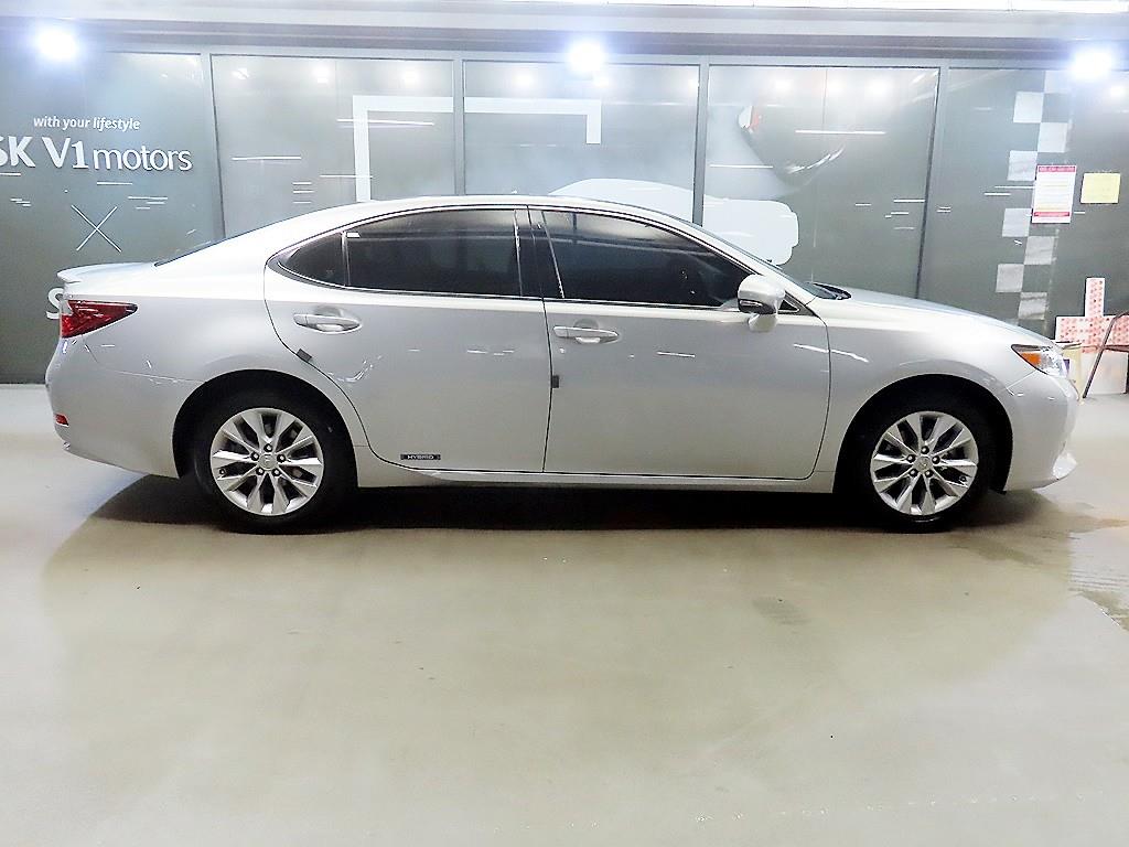 Lexus ES - Vista 3