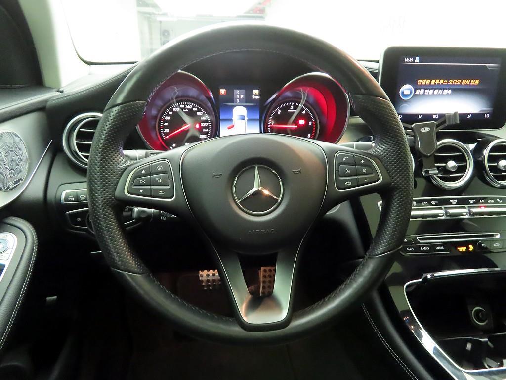 Mercedes Benz GLC Class - Vista 7