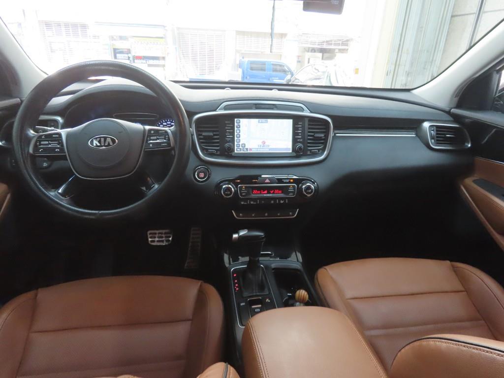 KIA Sorento - Vista 7