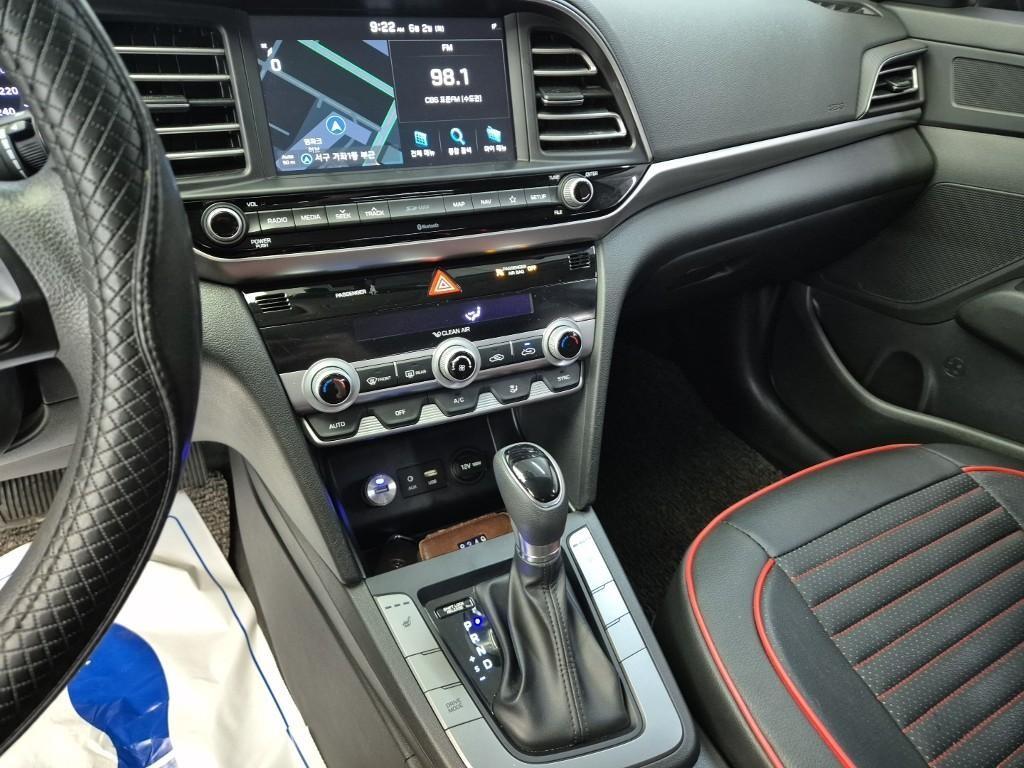 HYUNDAI Avante 2019 Gris - Importación desde Corea - HF Imports Iquique - Foto 18