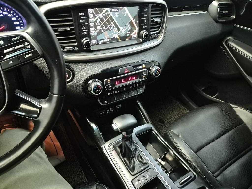 KIA Sorento - Vista 10