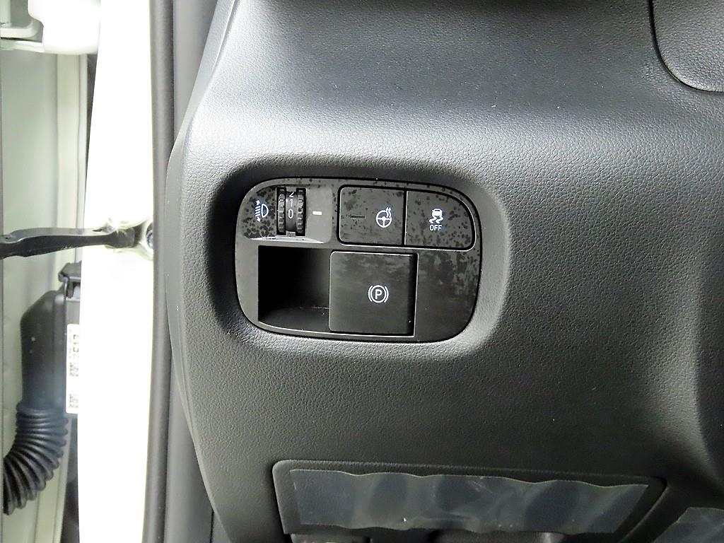 HYUNDAI Casper - Vista 12