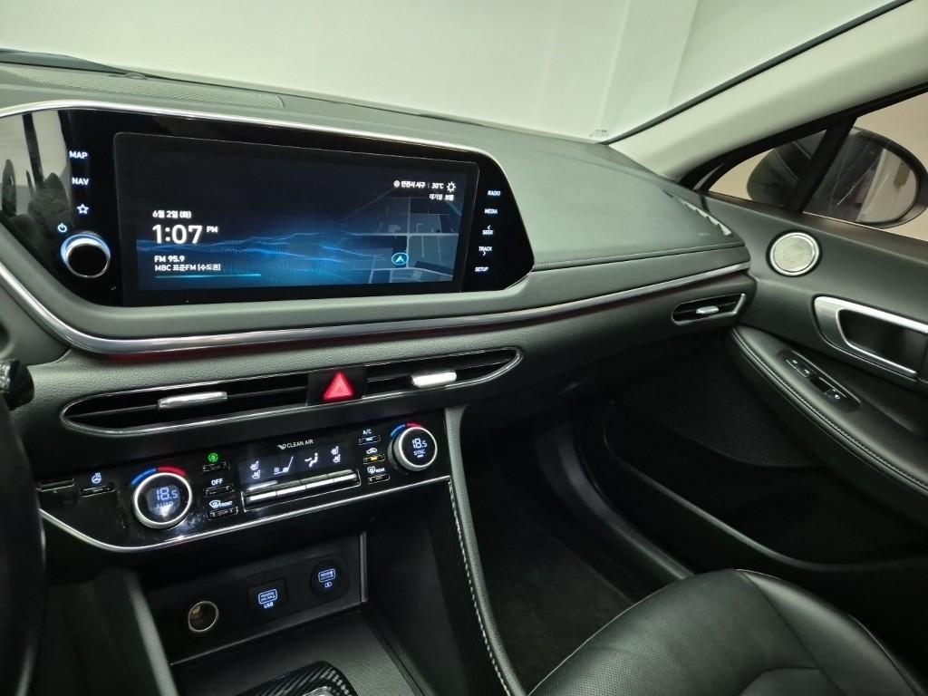 HYUNDAI Sonata - Vista 10