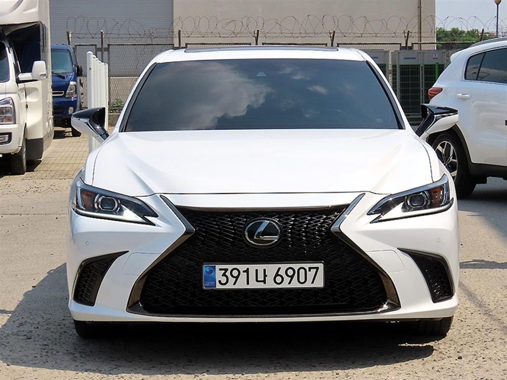 Lexus ES 2024 Blanco - Importación desde Corea - HF Imports Iquique - Foto 1