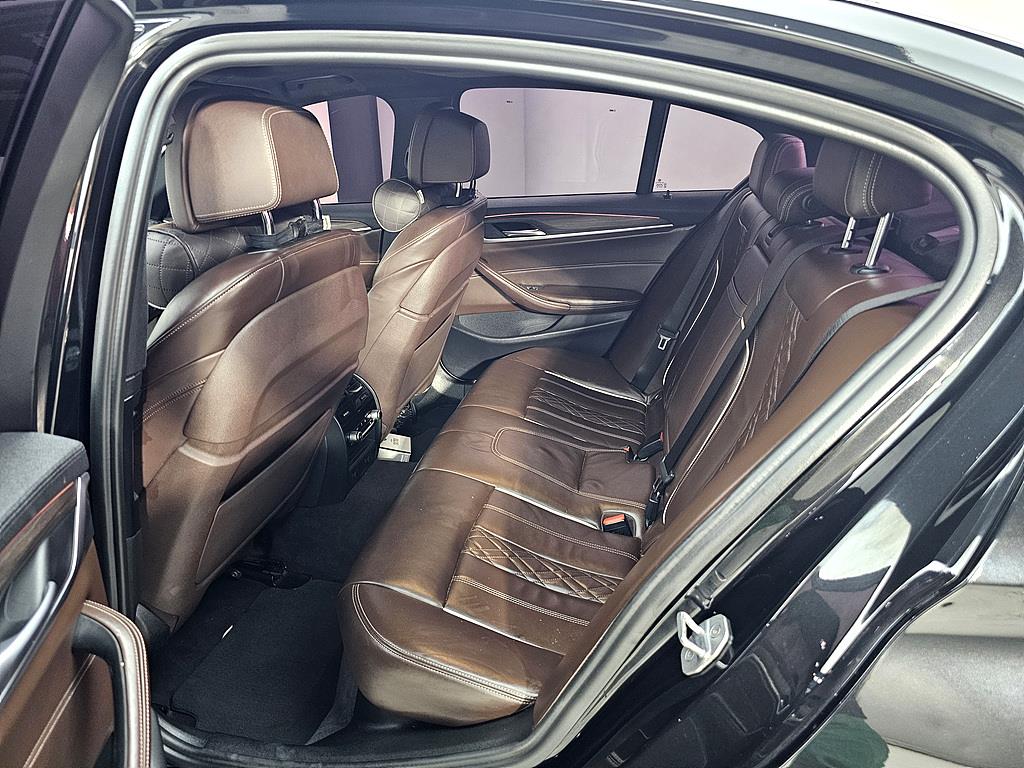 BMW 5 Series - Vista 9