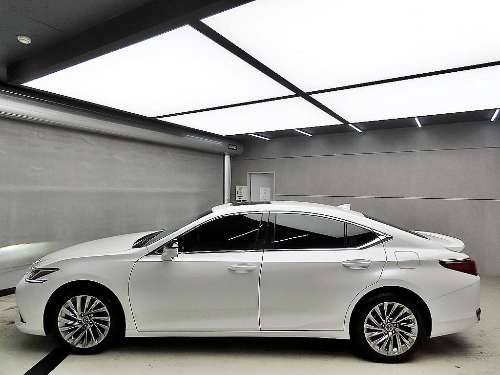 Lexus ES - Vista 4