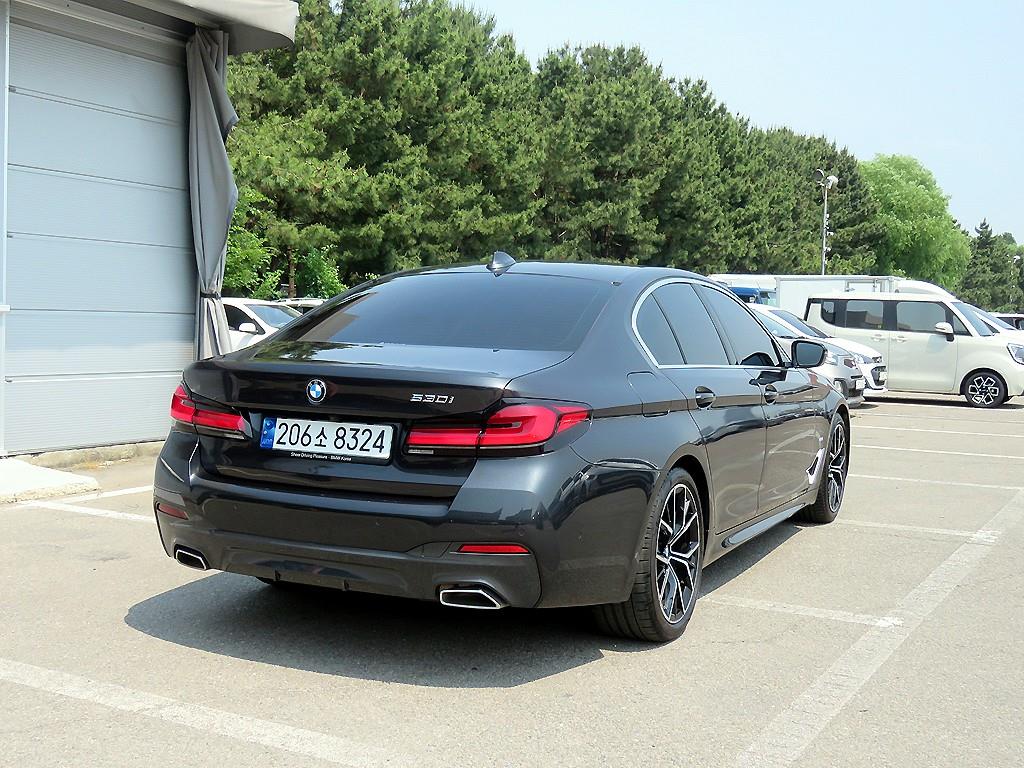 BMW 5 Series - Vista 4