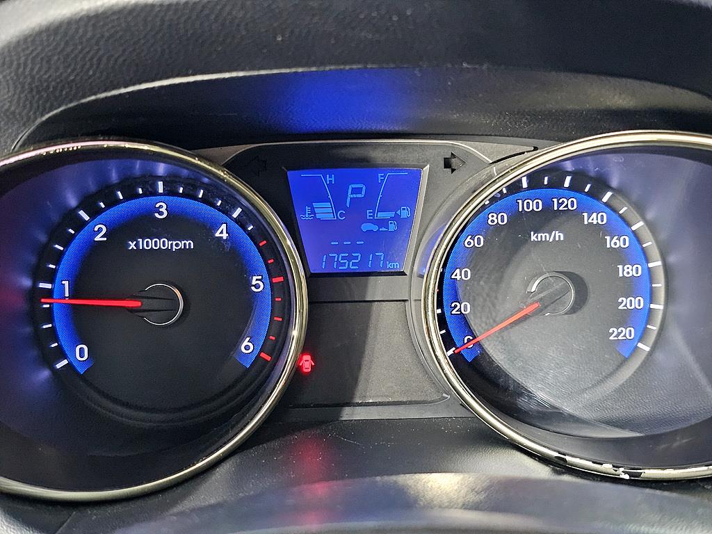 HYUNDAI Tucson - Vista 7