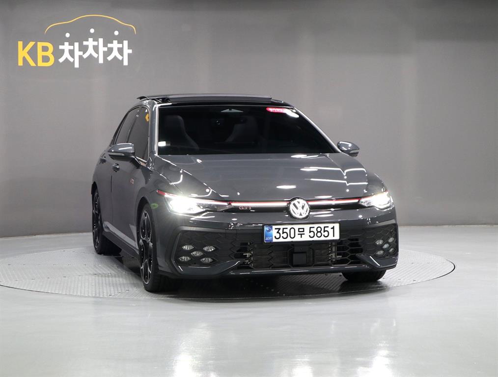Volkswagen Golf - Vista 2