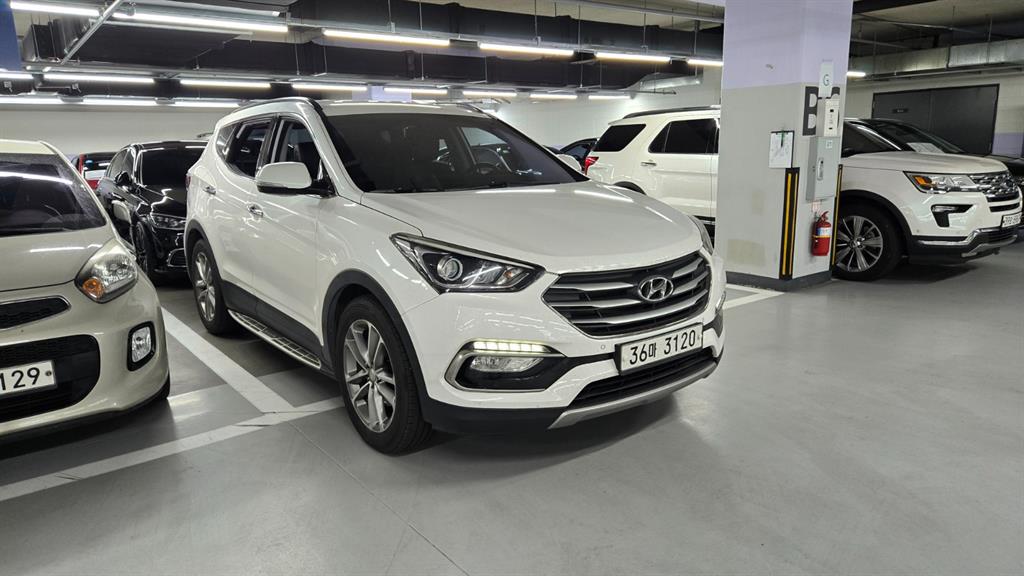 HYUNDAI Santa Fe - Vista 3