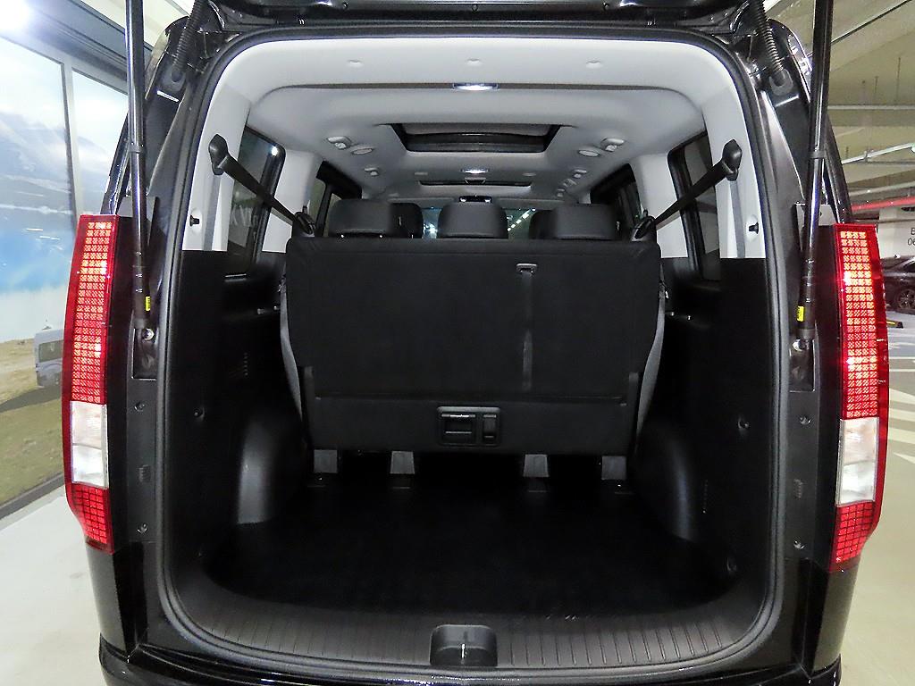 HYUNDAI Staria 2025 Negro - Importación desde Corea - HF Imports Iquique - Foto 17