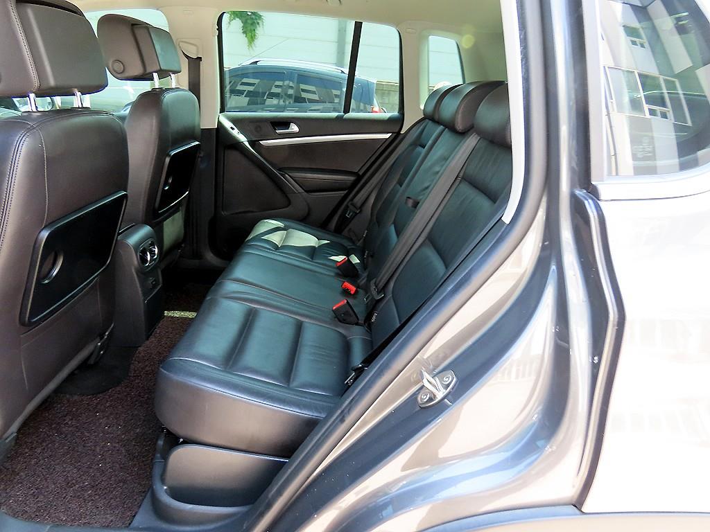 Volkswagen Tiguan - Vista 6