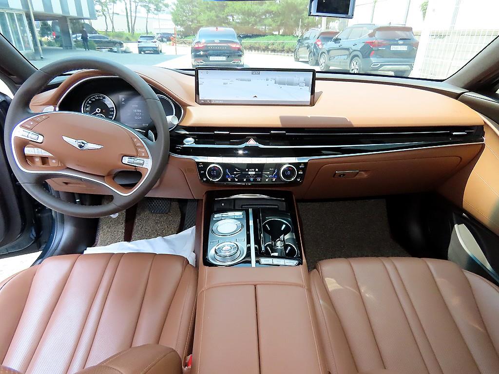 Genesis G80 - Vista 7