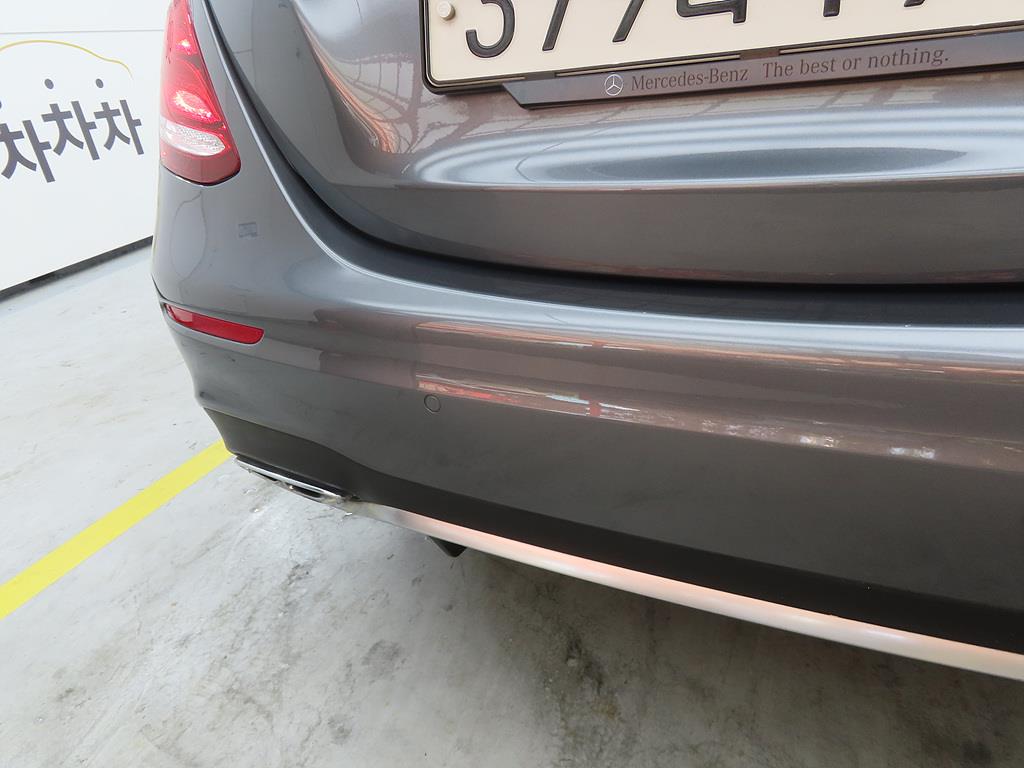 Mercedes Benz E class 2017 Gris - Importación desde Corea - HF Imports Iquique - Foto 14