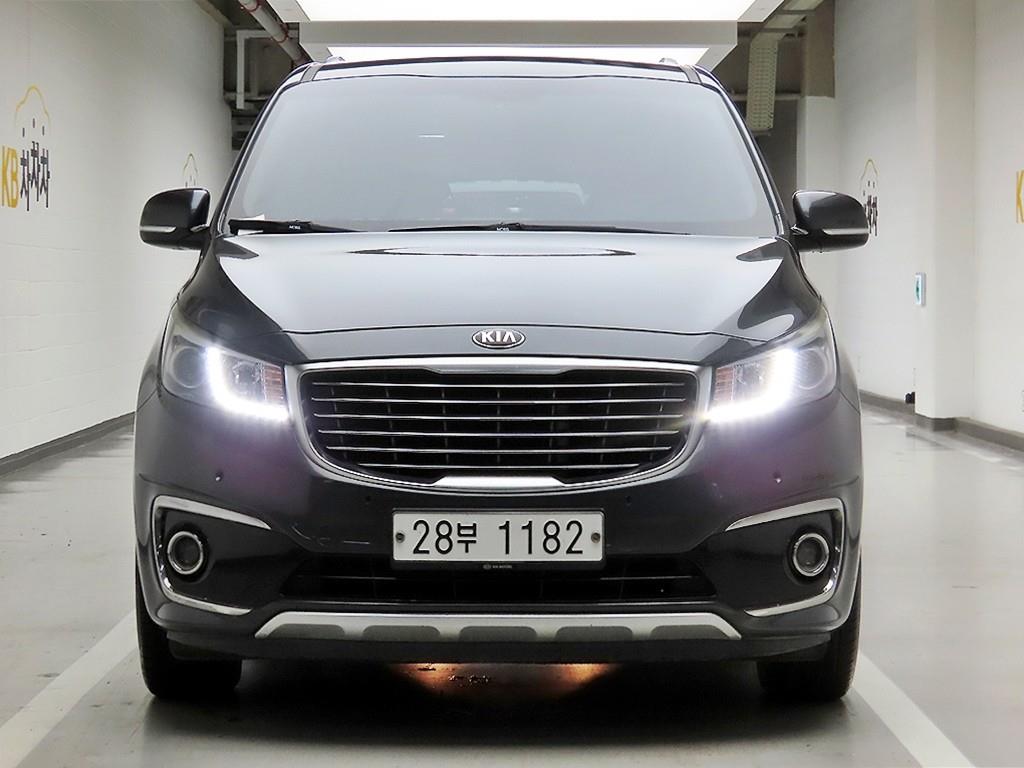 KIA Carnival 2017 Gris - Importación desde Corea - HF Imports Iquique - Foto 1