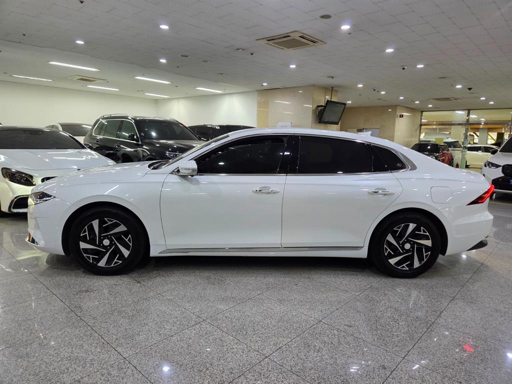 HYUNDAI Grandeur - Vista 3