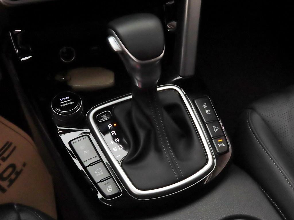 KIA Seltos - Vista 10