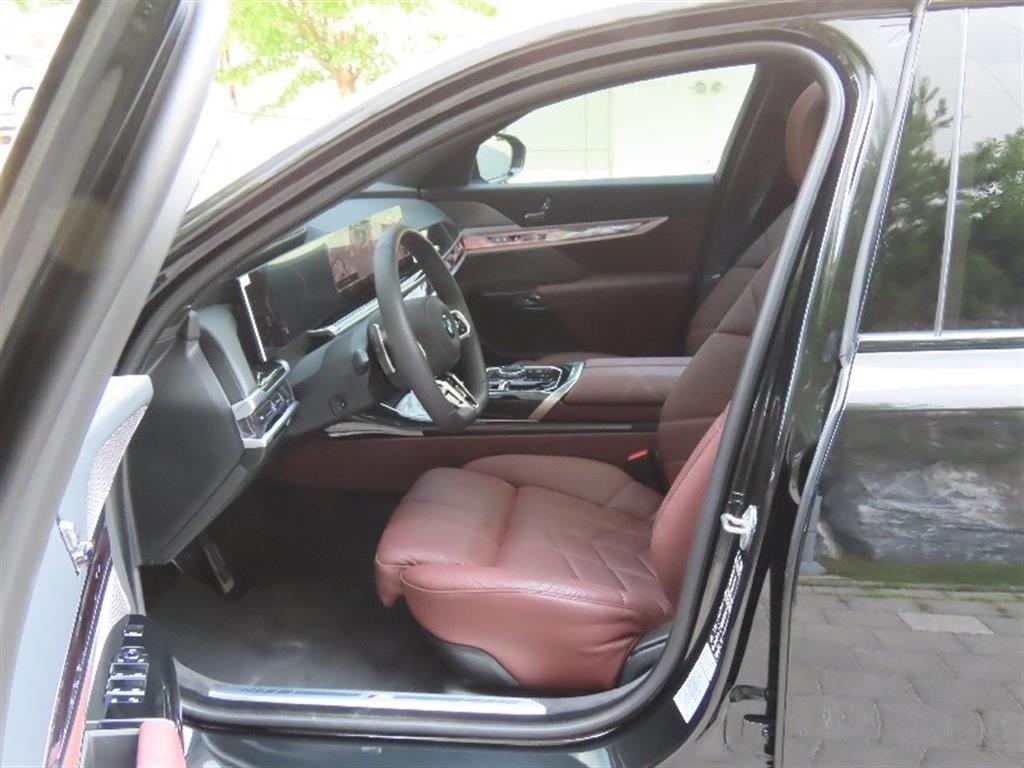 BMW 7 Series 2025 Negro - Importación desde Corea - HF Imports Iquique - Foto 13