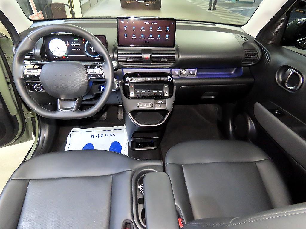 HYUNDAI Casper - Vista 10