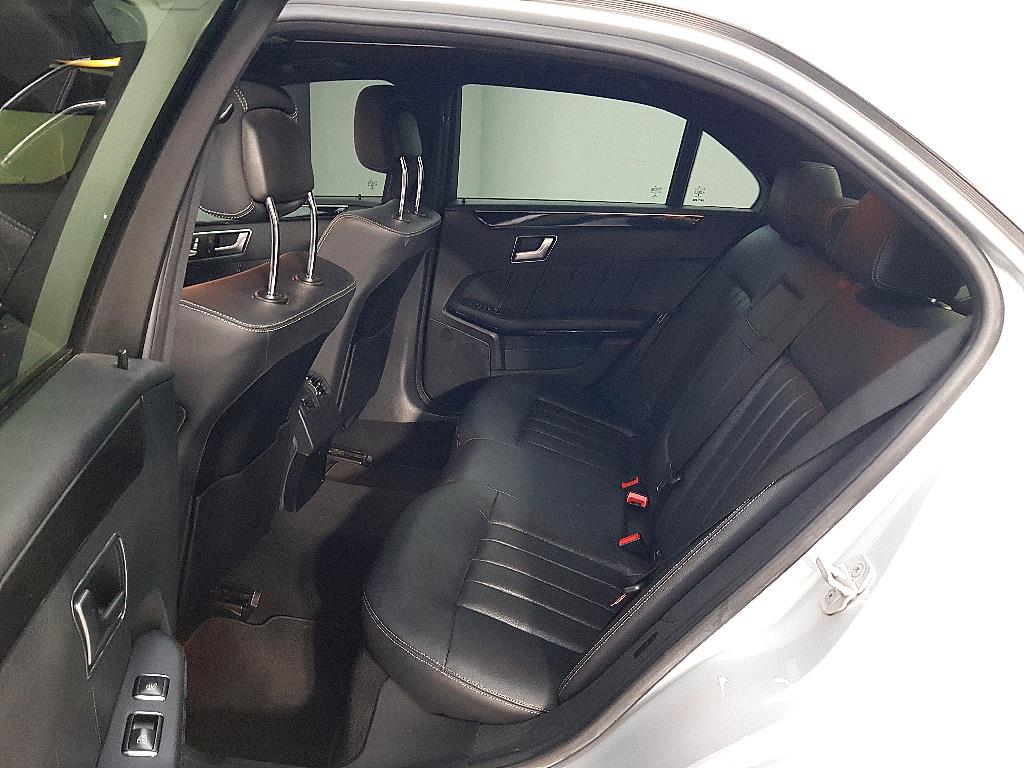 Mercedes Benz E class - Vista 9