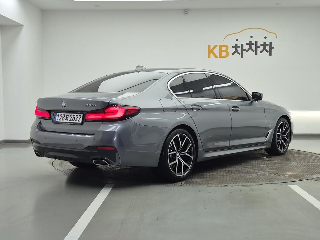 BMW 5 Series - Vista 4