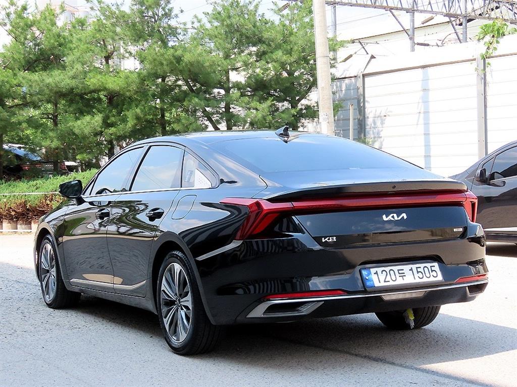 KIA K8 - Vista 3