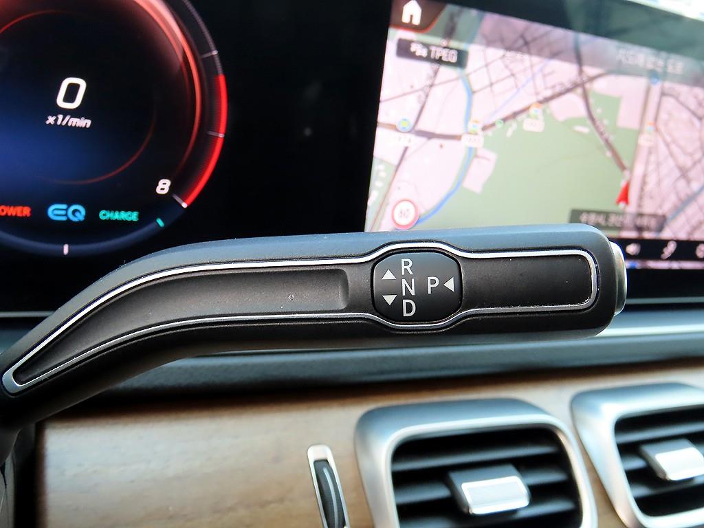 Mercedes Benz GLE Class - Vista 11