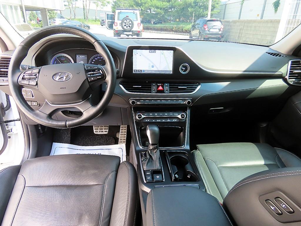 HYUNDAI Grandeur - Vista 7