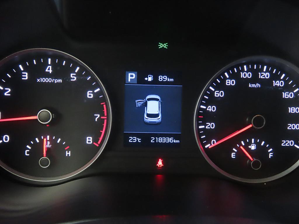 KIA Stonic - Vista 9