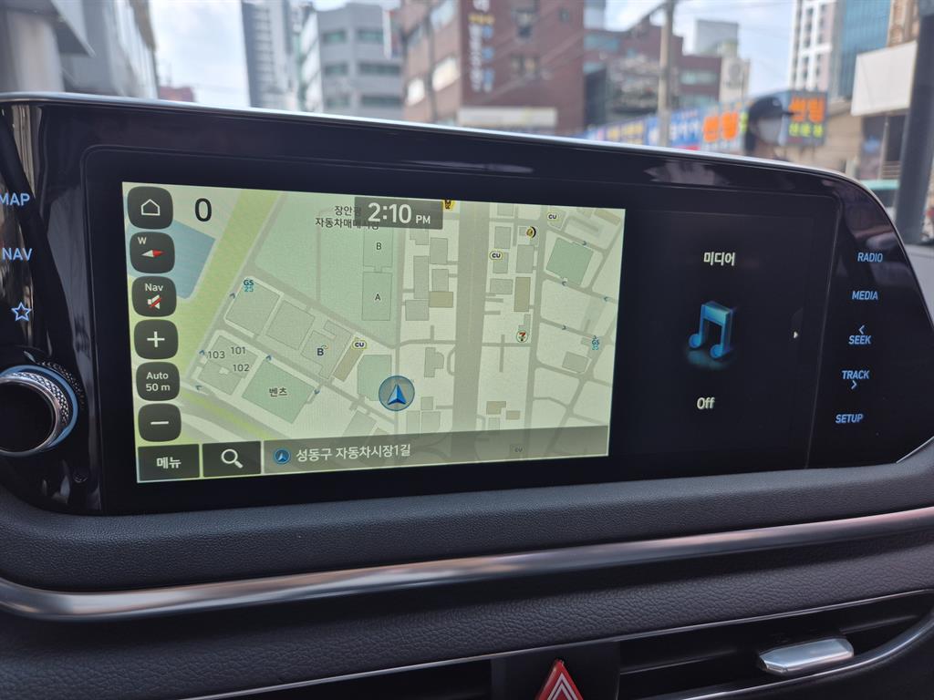 HYUNDAI Sonata - Vista 8