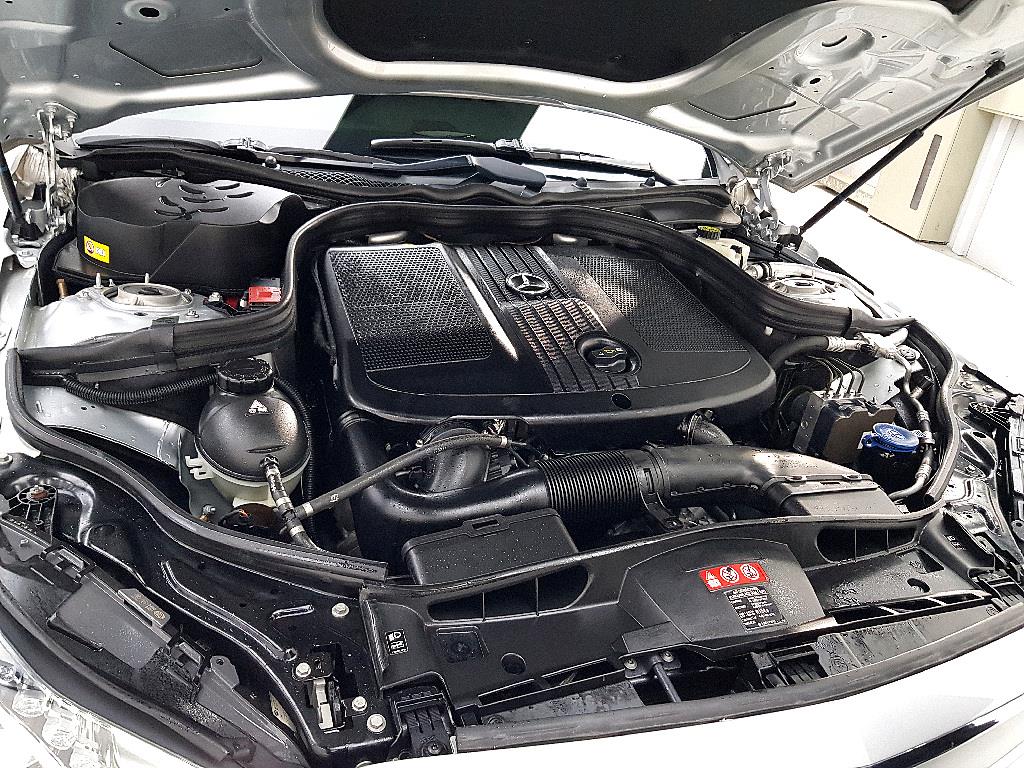 Mercedes Benz E class - Vista 6