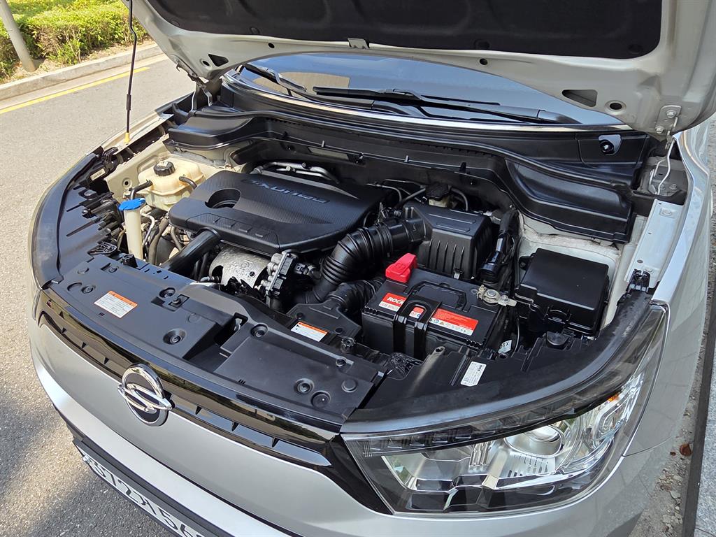 Ssangyong Tivoli - Vista 6
