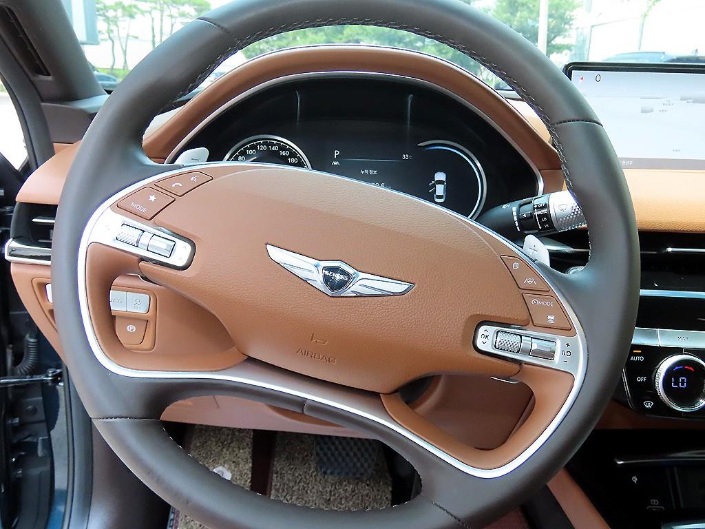 Genesis G80 - Vista 8