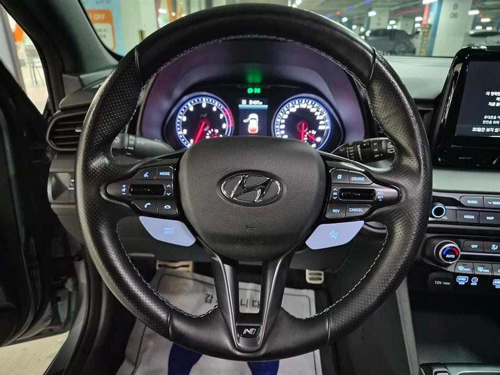 HYUNDAI Veloster - Vista 8