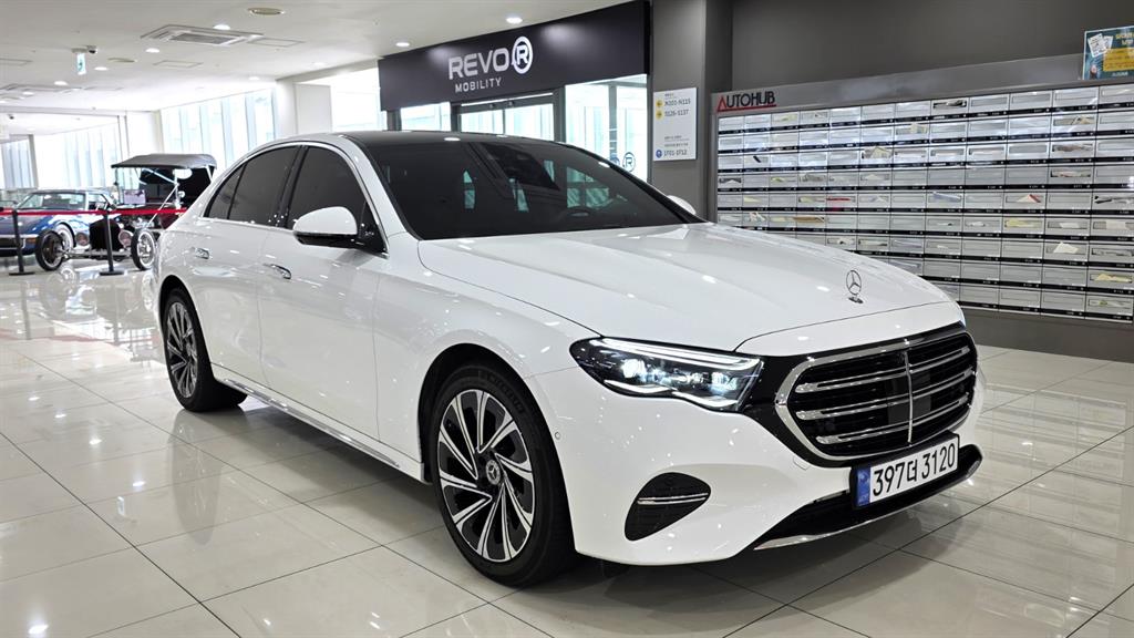 Mercedes Benz E class - Vista 7