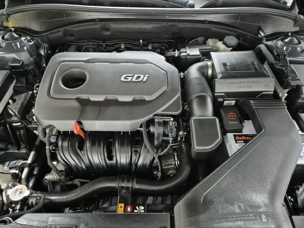 HYUNDAI Grandeur - Vista 5