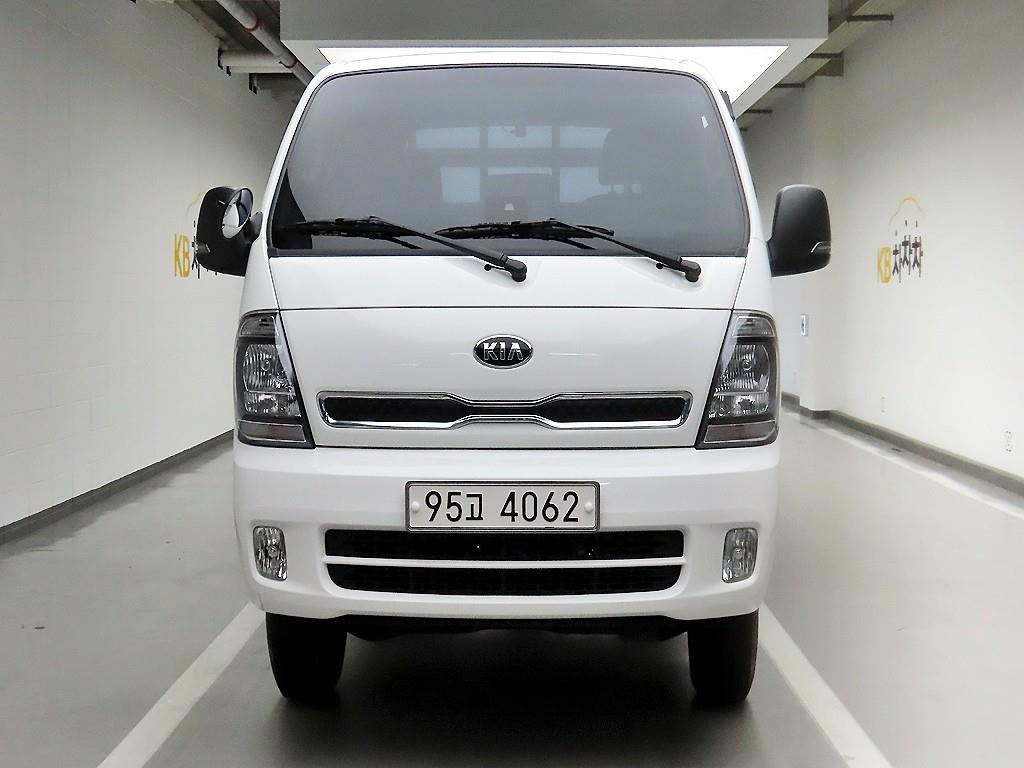 Small Truck Cargo (small) 2022 Blanco - Importación desde Corea - HF Imports Iquique - Foto 1