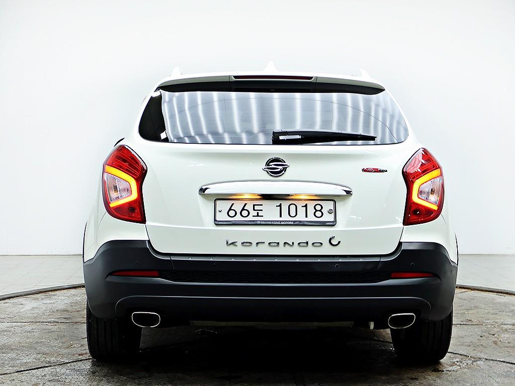 Ssangyong Korando - Vista 5