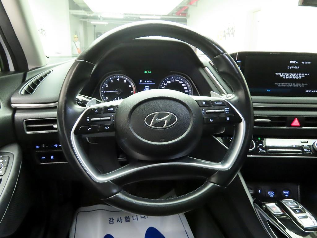 HYUNDAI Sonata - Vista 7