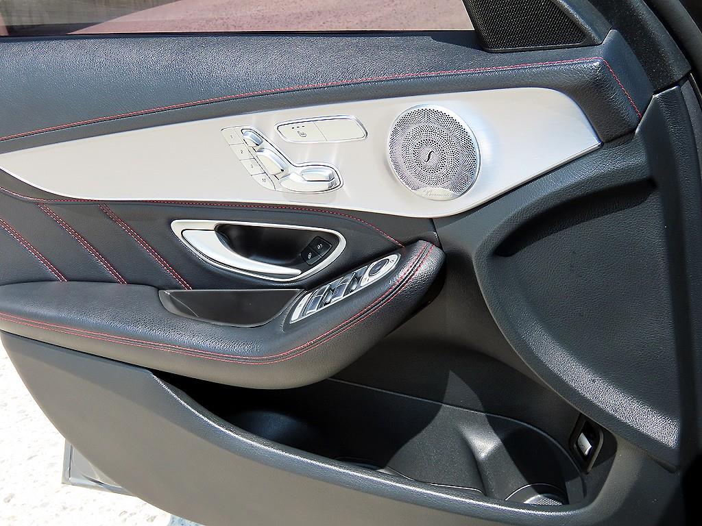 Mercedes Benz C Class - Vista 12