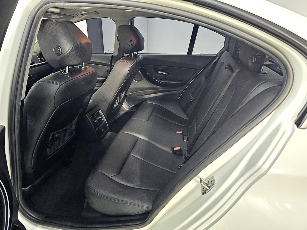 BMW 3 series - Vista 9