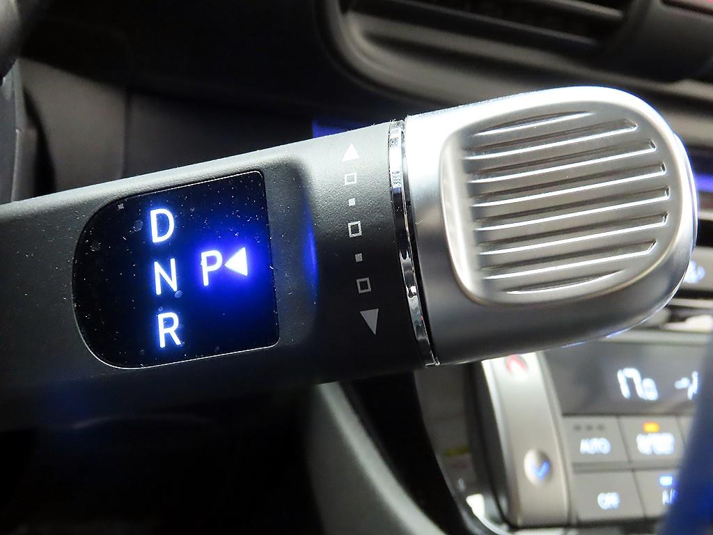 HYUNDAI Casper - Vista 10