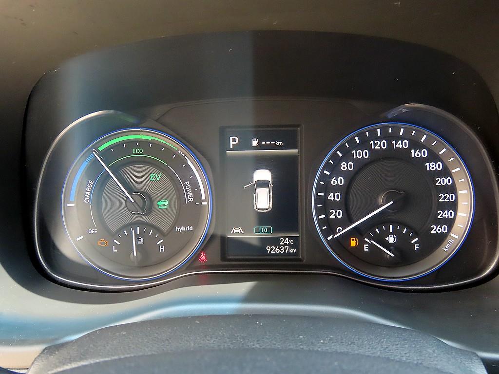 HYUNDAI Kona - Vista 9