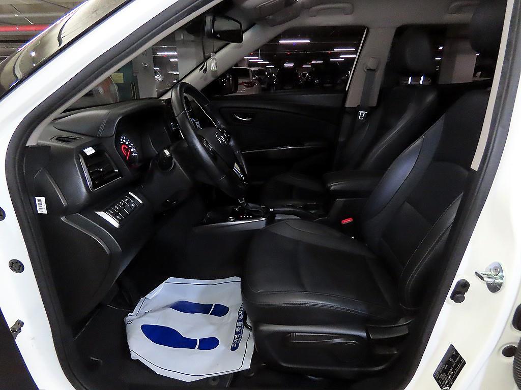 Ssangyong Tivoli - Vista 6