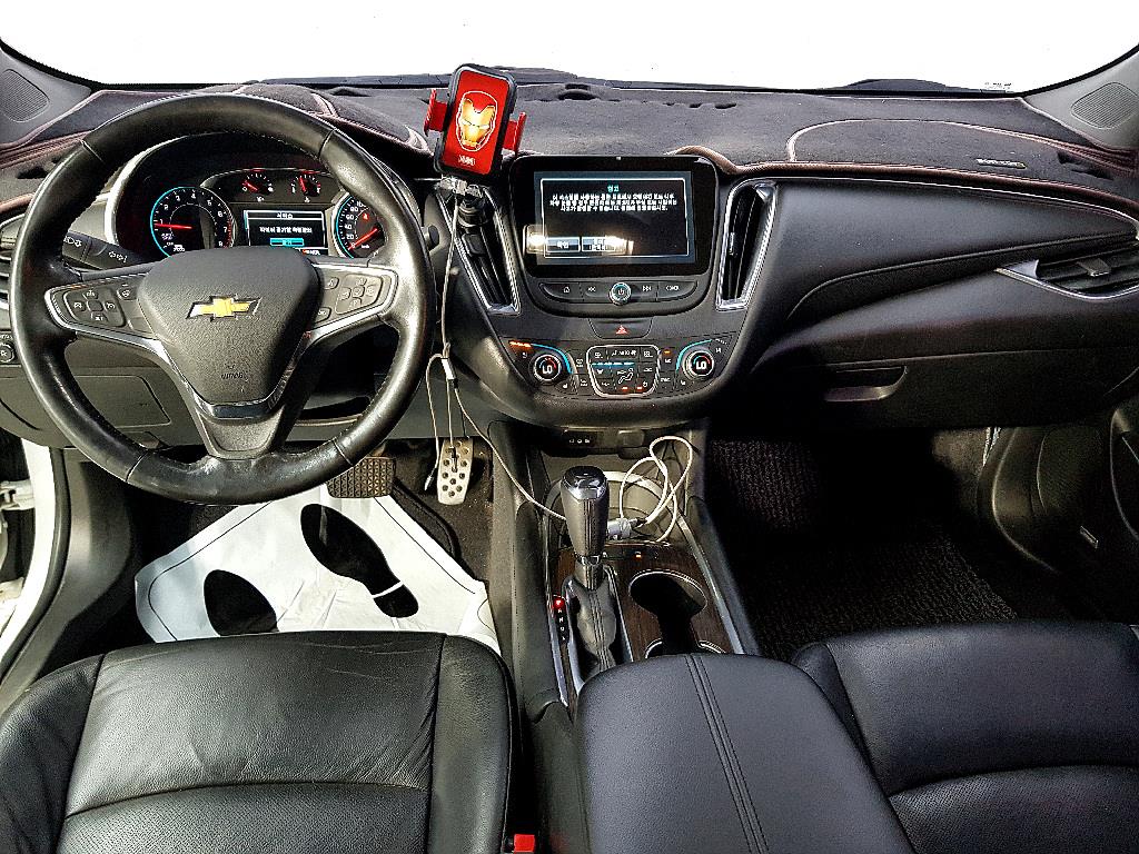 Chevrolet Malibu - Vista 5